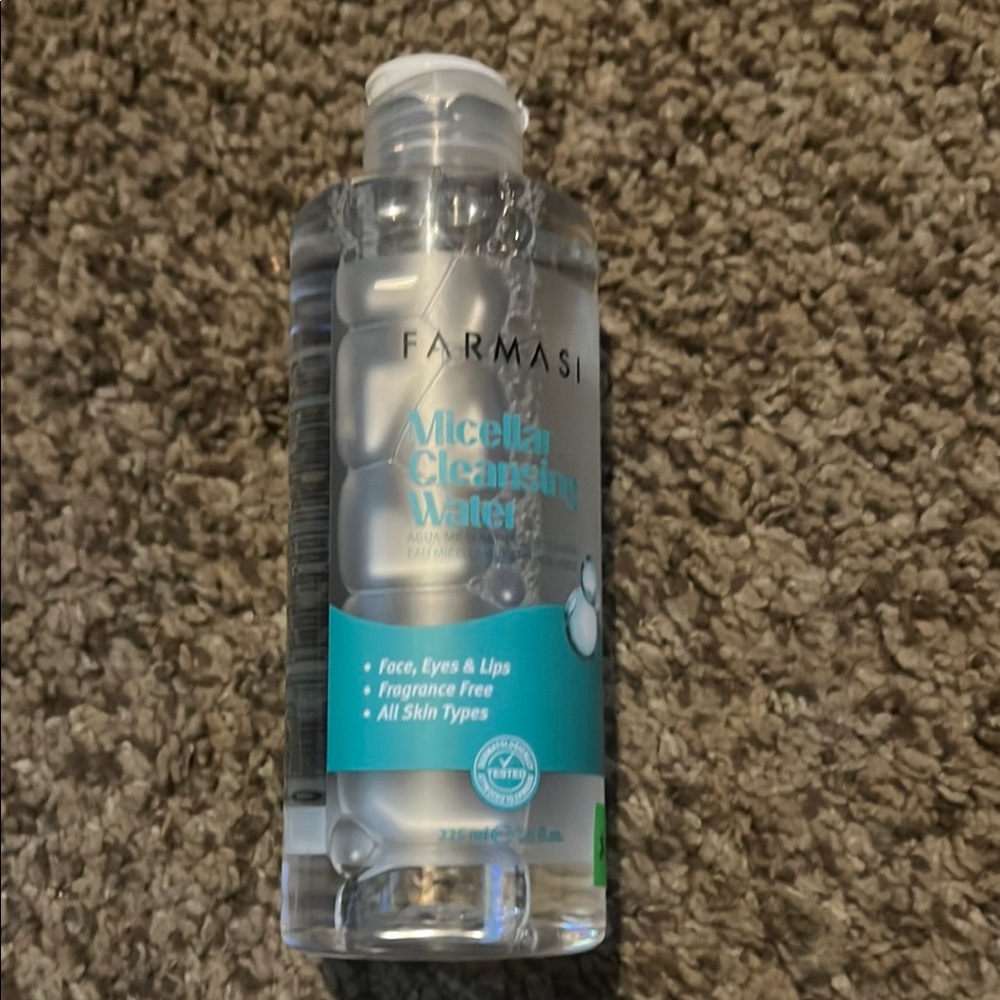 Farmasi Clear Micellar Cleansing Water